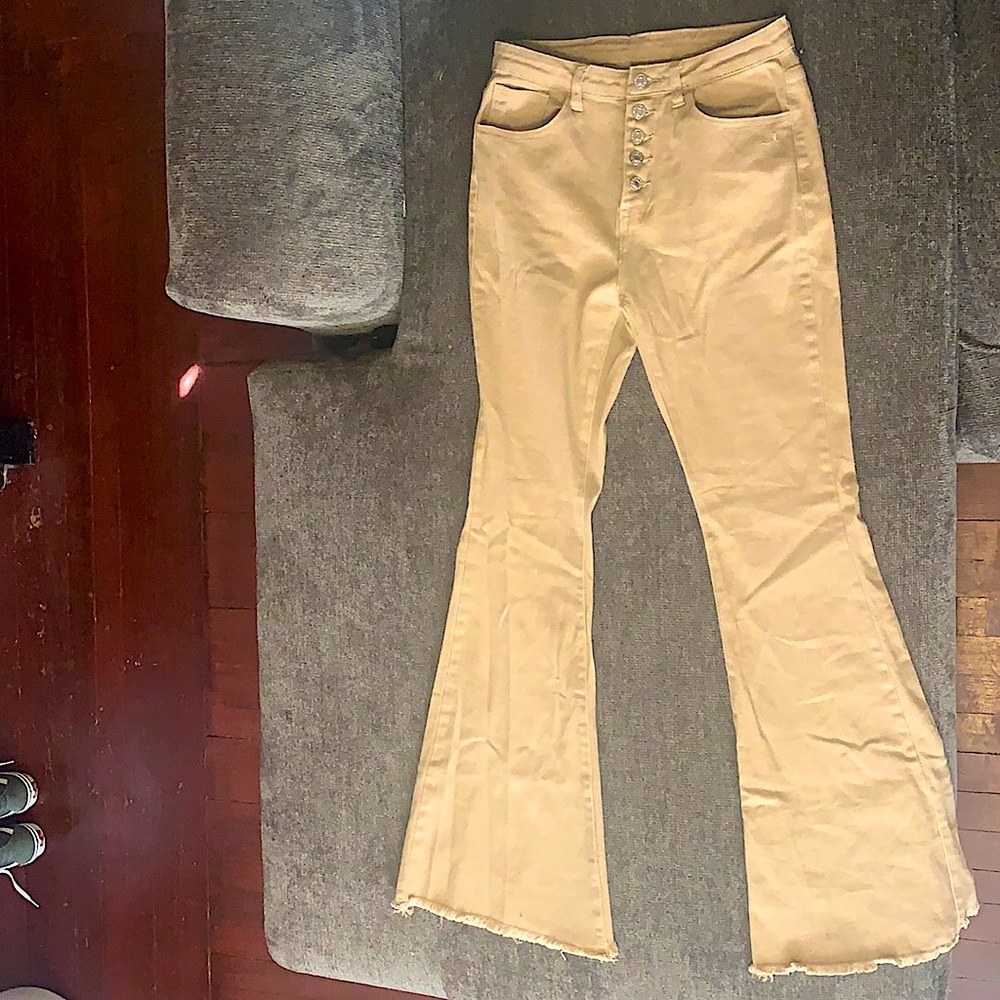 Women’s medium khaki bell bottom jeans from SHEIN